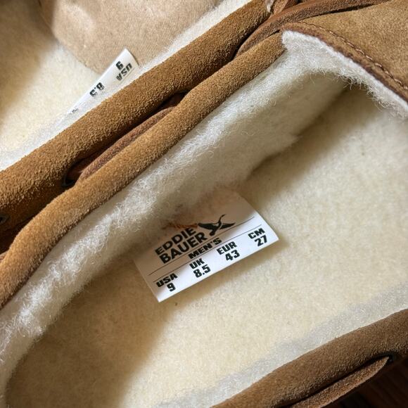 Eddie Bauer Shearling Lined Suede Moccasin Slippers. Casual, Outdoor, Preppy.